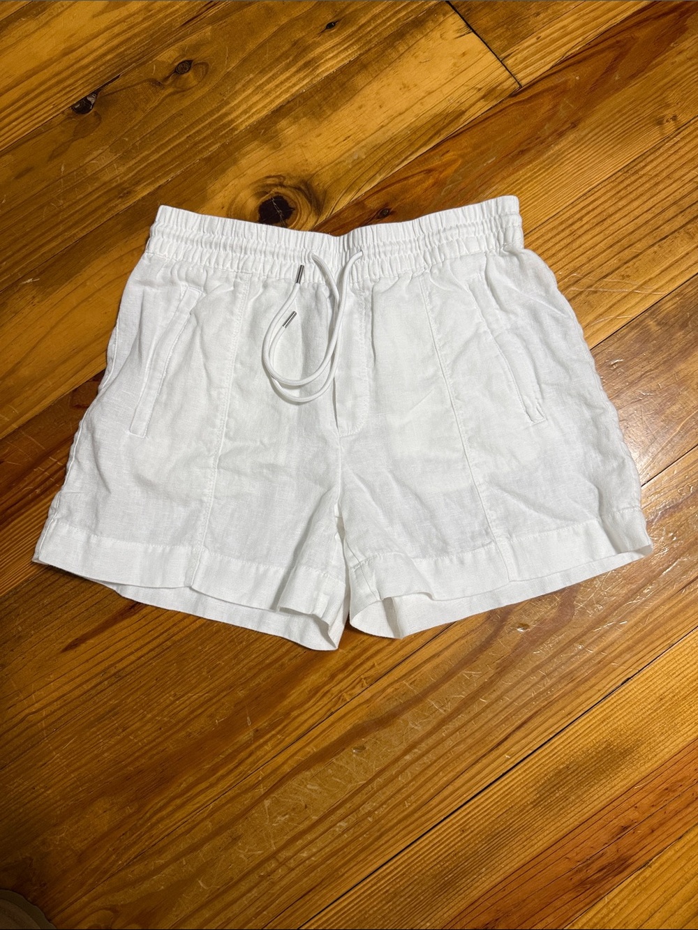 Athleta Retreat Linen Mid-Rise 4” White Drawstring Shorts
